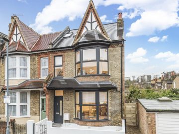 Creating Extraordinary Homes in London